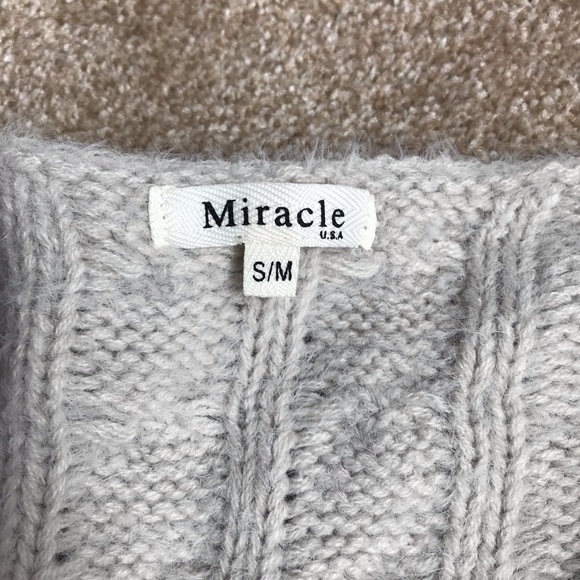 NEVER WORN sweater - Picture 3 of 3